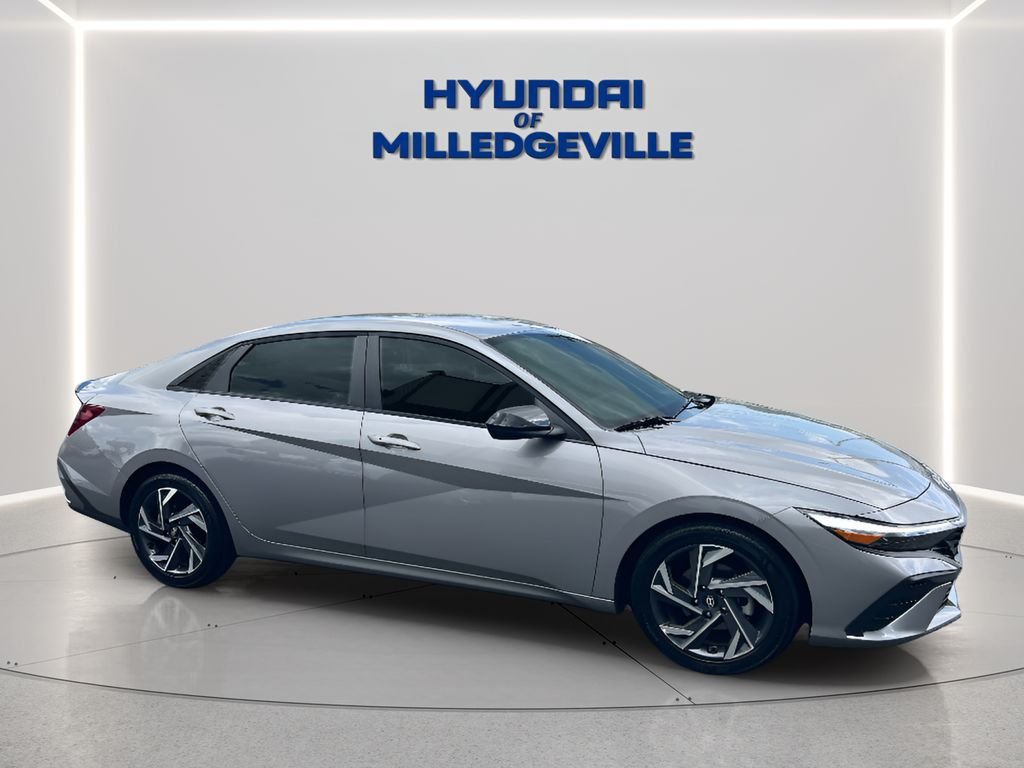 2025 Hyundai Elantra SEL - Photo 7