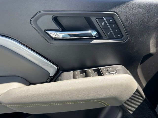 2026 Chevrolet Colorado ZR2 - Photo 15