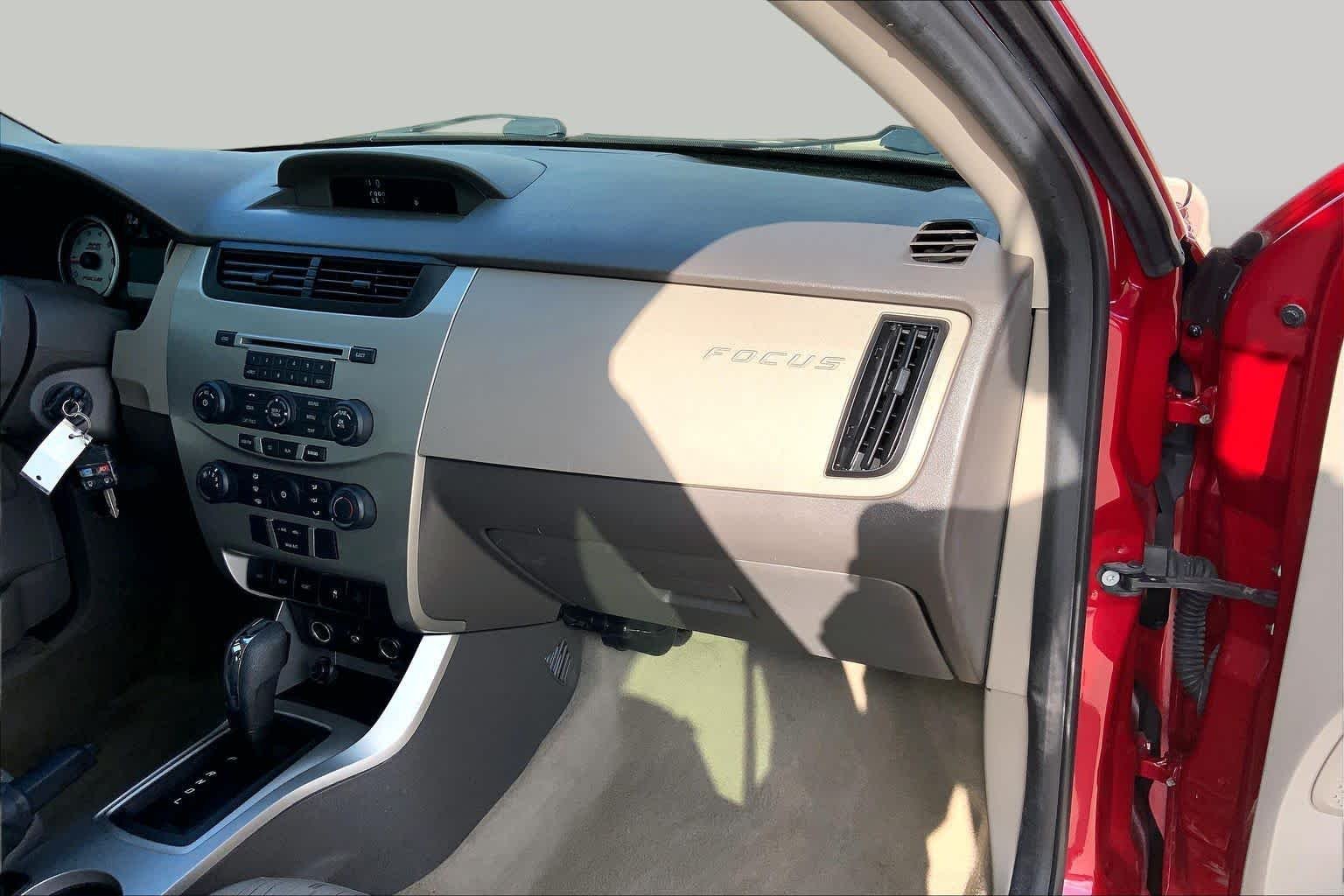 Used 2010 Sangria Red Metallic Ford SE image 17