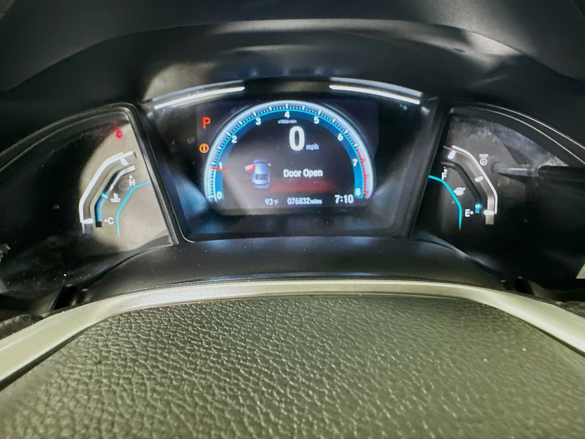 Used 2019 Red Honda LX image 19