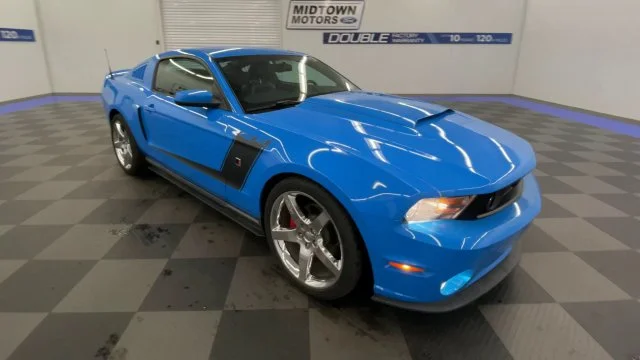 Used 2010 Grabber Blue Ford GT Premium image 2
