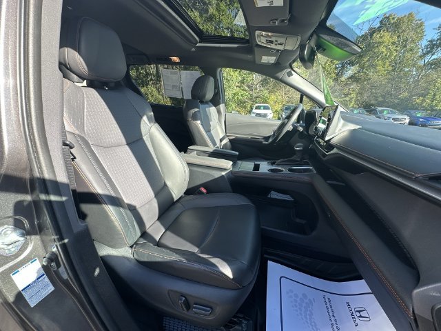Used 2022  Toyota XSE image 29