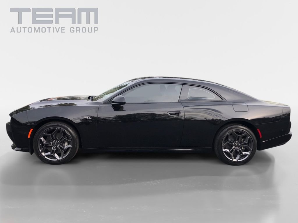 New 2026 Diamond Black Crystal Pearlcoat Dodge R/T Plus image 4