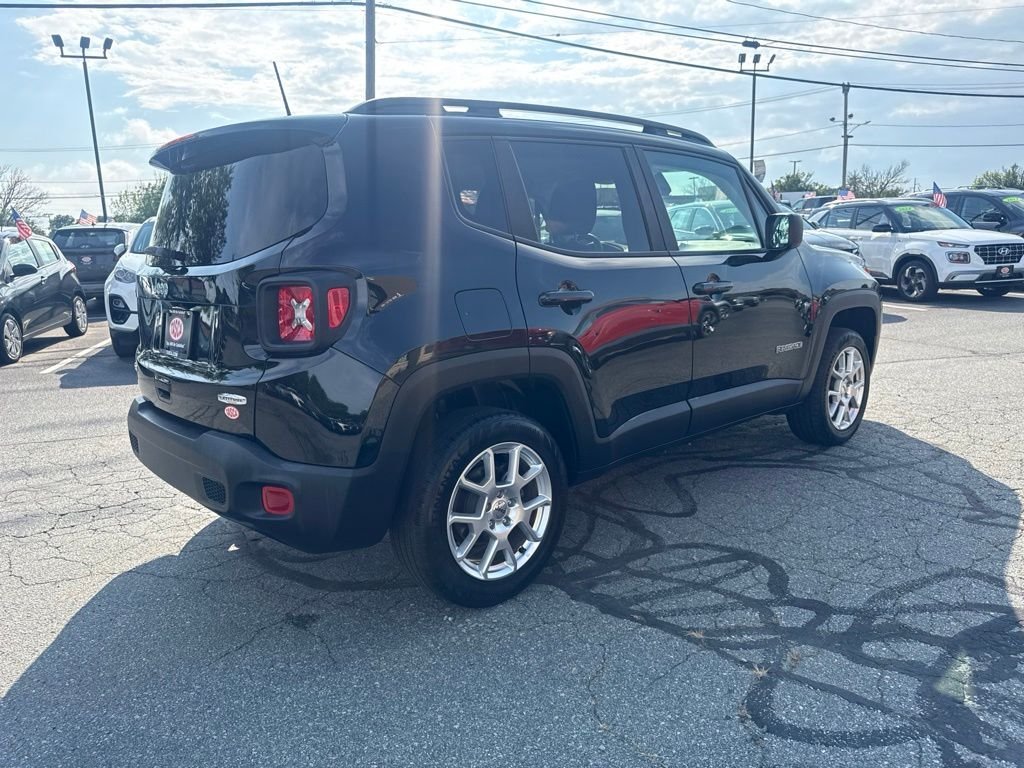 2022 Jeep Renegade Latitude - Photo 9