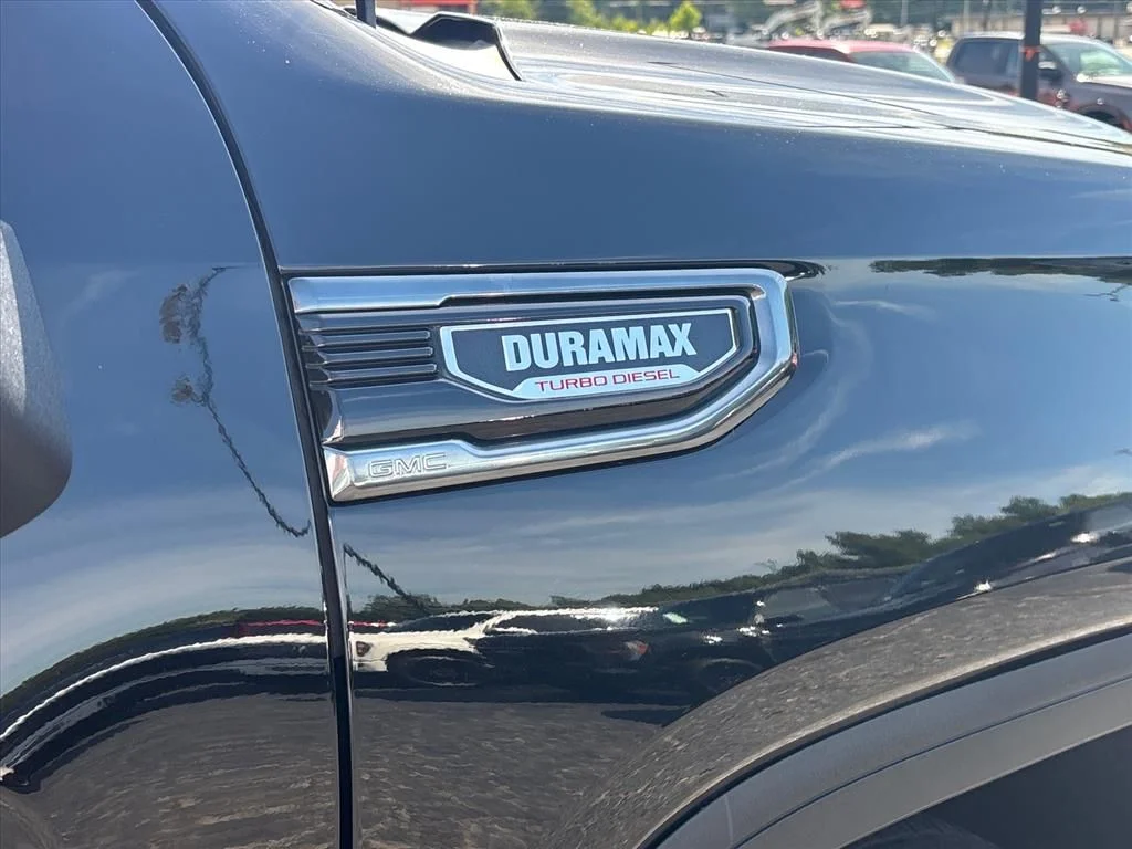 Used 2022 Black GMC AT4 image 11