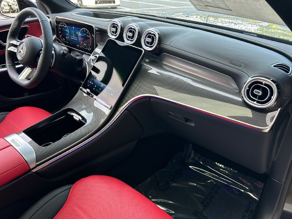 New 2027 Black Mercedes-Benz GLC 300 image 28