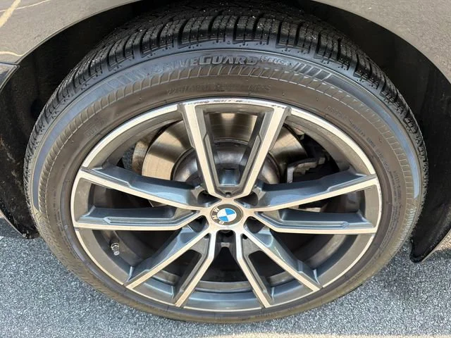 Used 2025 Black BMW 430i image 16