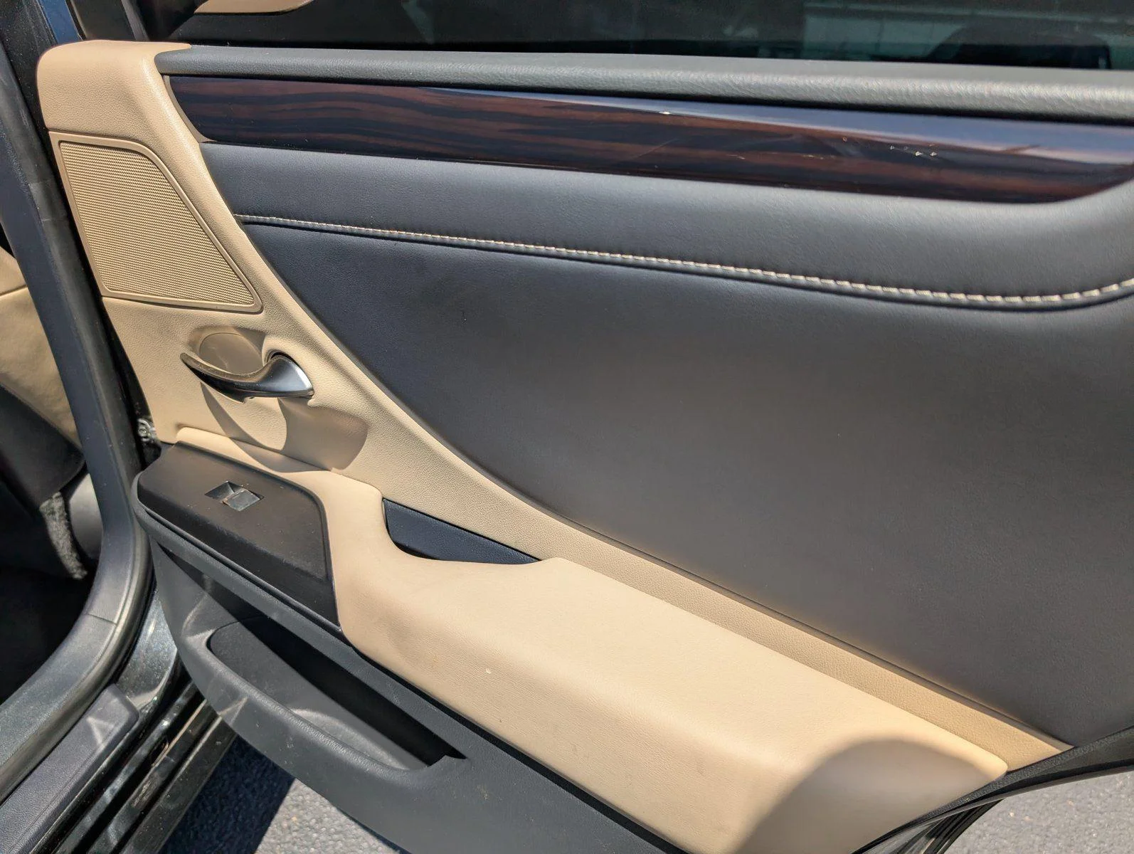 Used 2021 Caviar Lexus ES 350 image 37