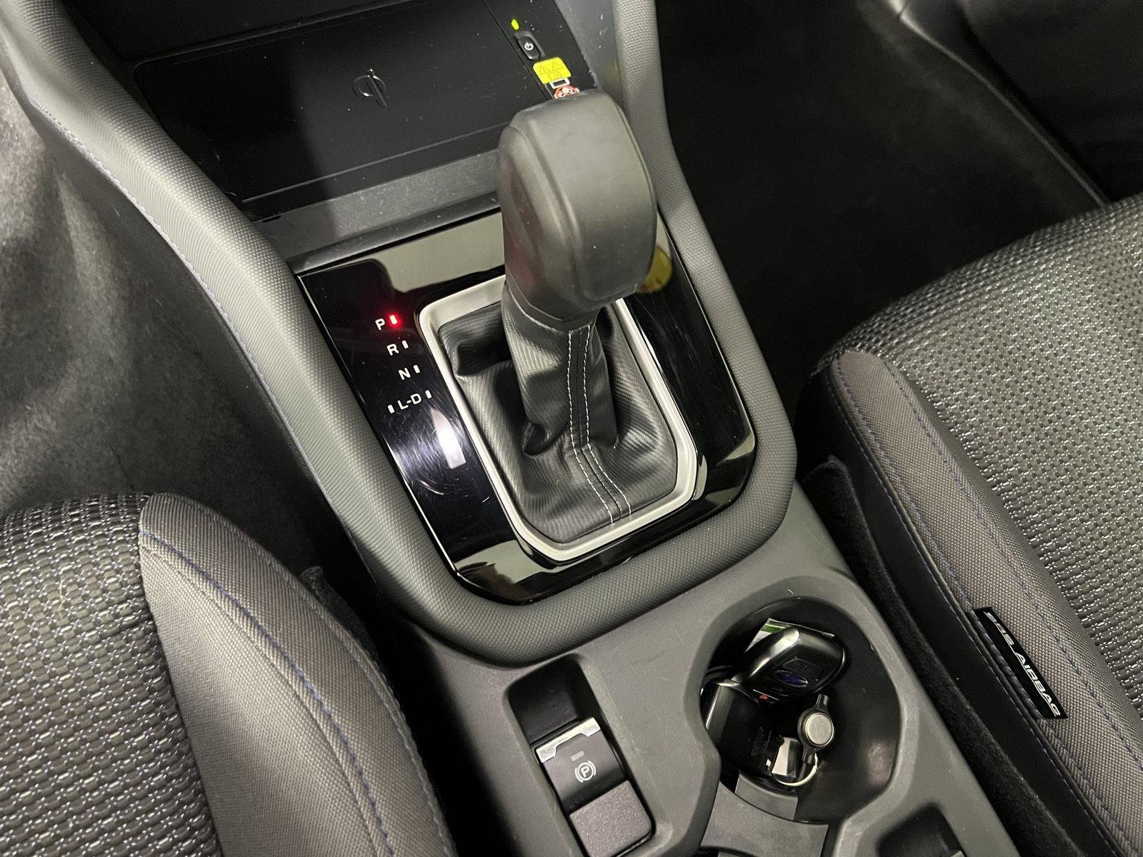 Used 2025 River Rock Pearl Subaru Premium image 30