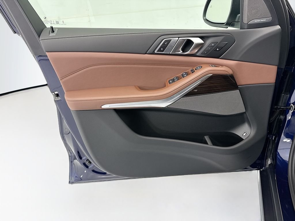 New 2026 Blue BMW xDrive50e image 23