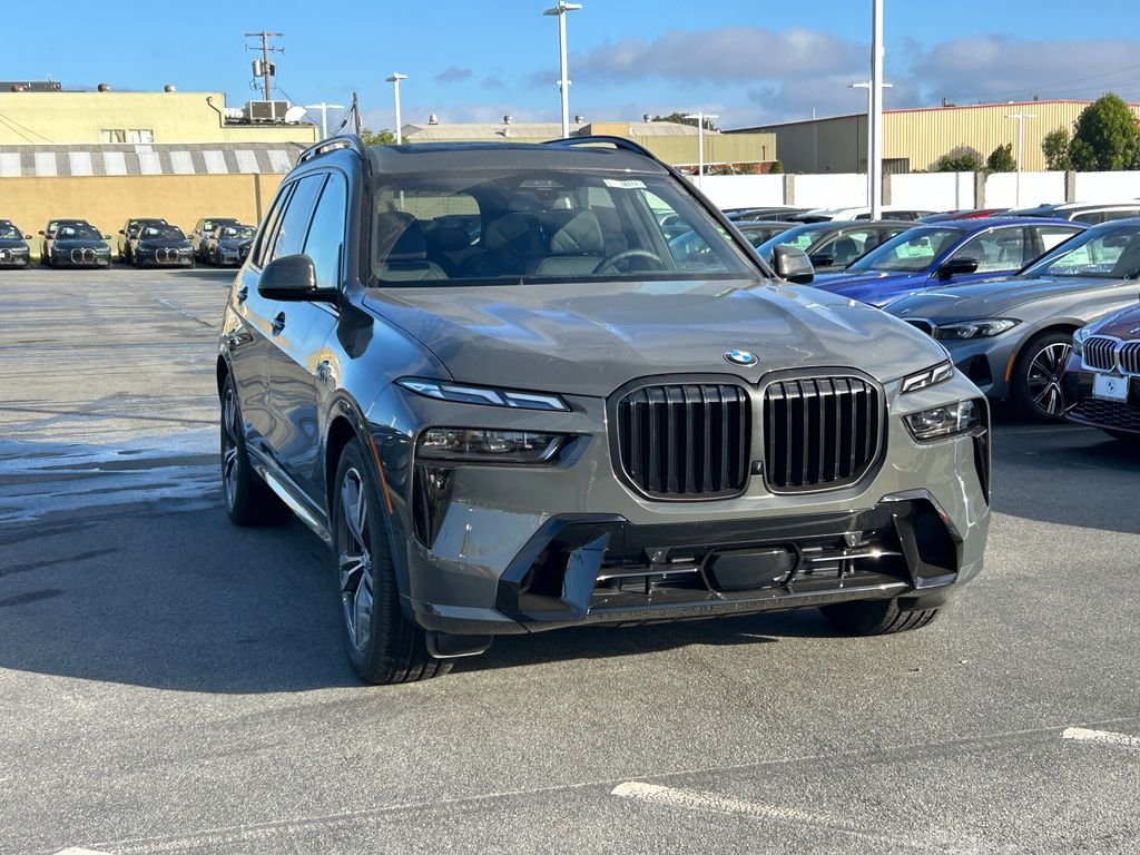 New 2027 Dravit Grey Metallic BMW xDrive40i image 7