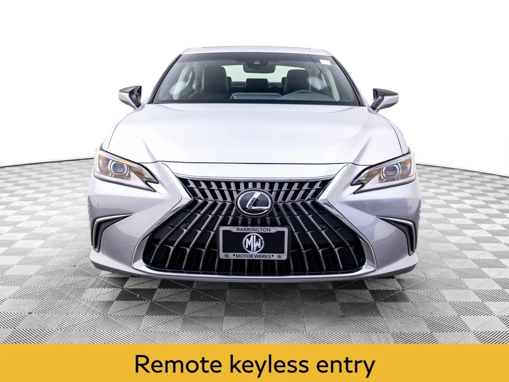 Used 2023 Silver Lexus 300h image 9