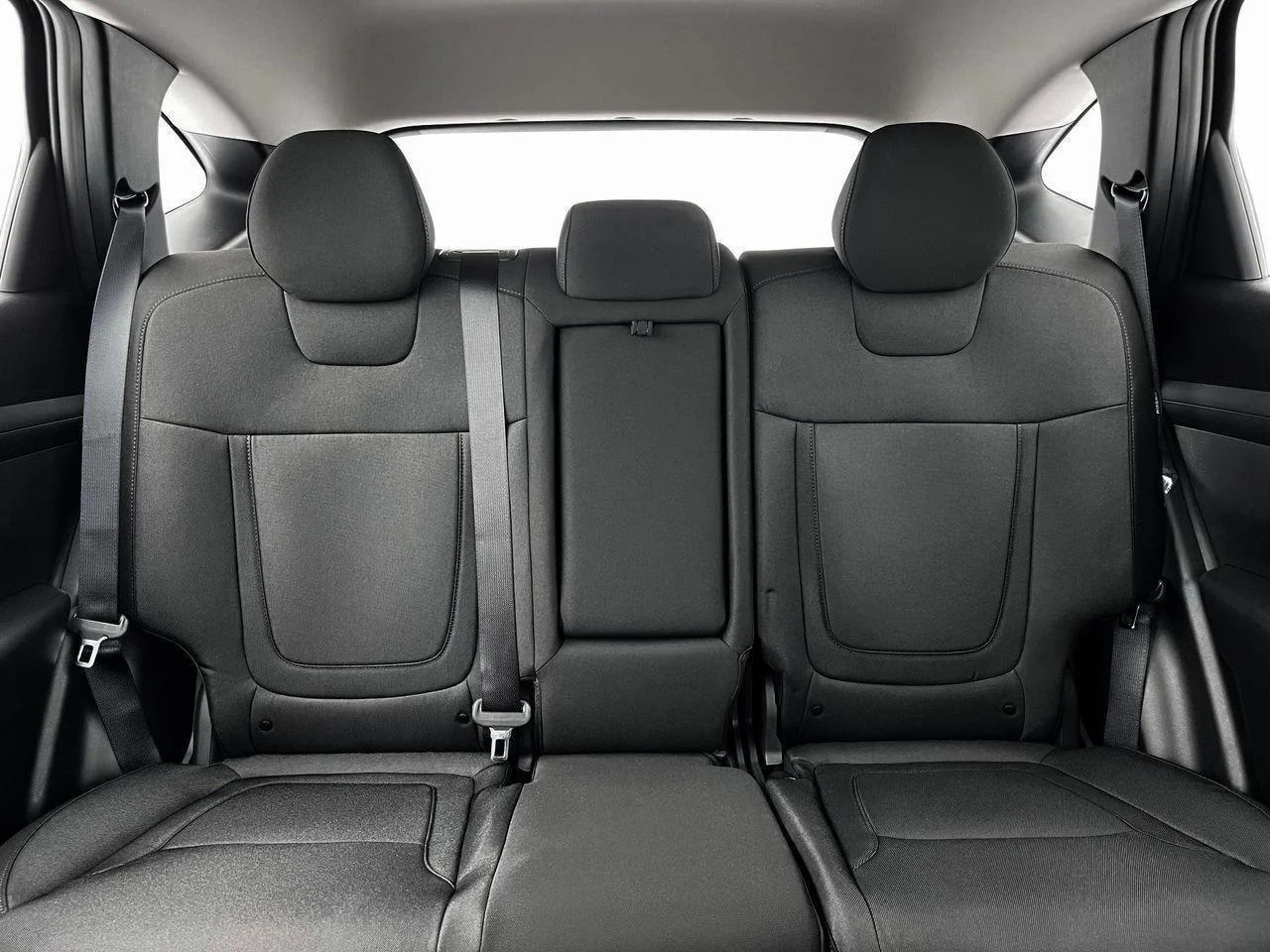 New 2026 Shimmering Silver Metallic Hyundai SE image 16