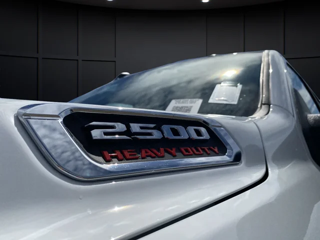 New 2025 Bright White Clearcoat RAM Big Horn image 41