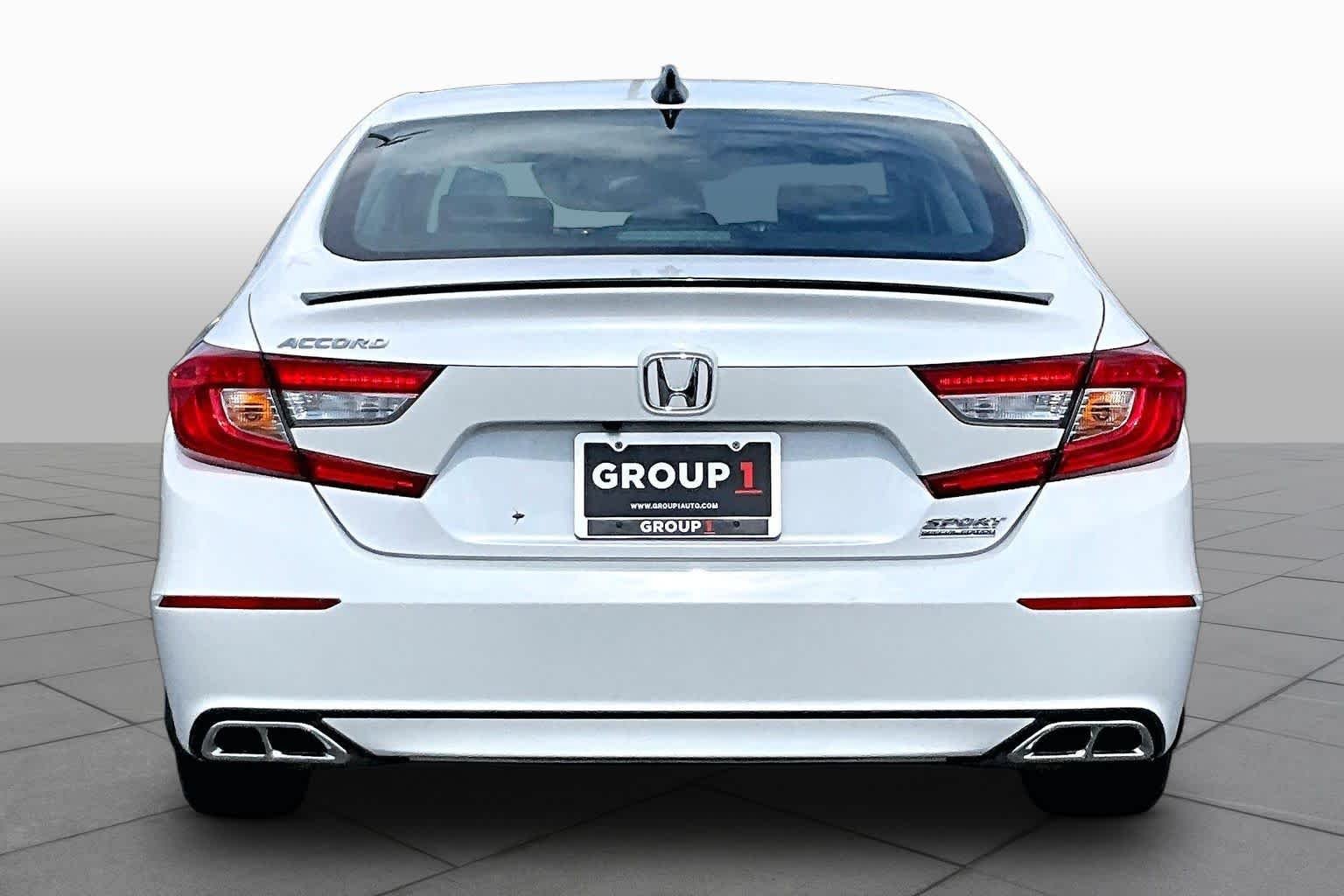 Used 2022 Platinum White Pearl Honda Sport SE image 5