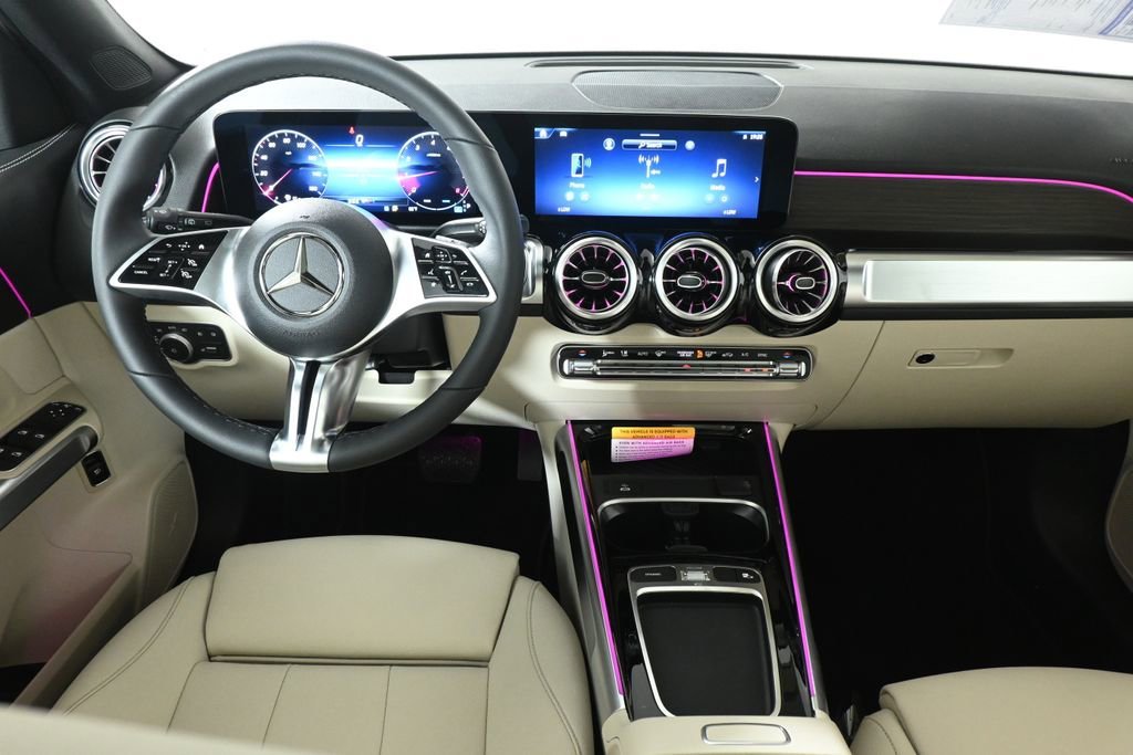 New 2026 Polar White Mercedes-Benz GLB 250 image 53