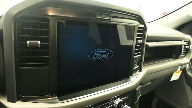 New 2026 Ruby Red Metallic Tinted Clearcoat Ford XLT image 14