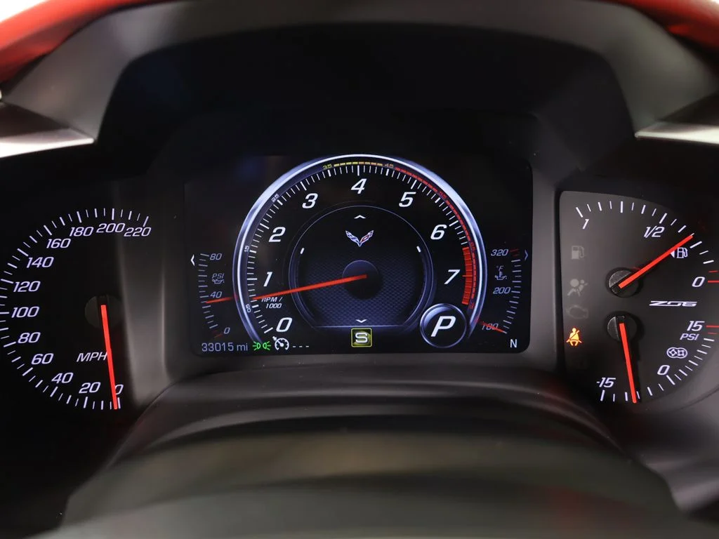 Used 2017 Arctic White Chevrolet Z06 image 36