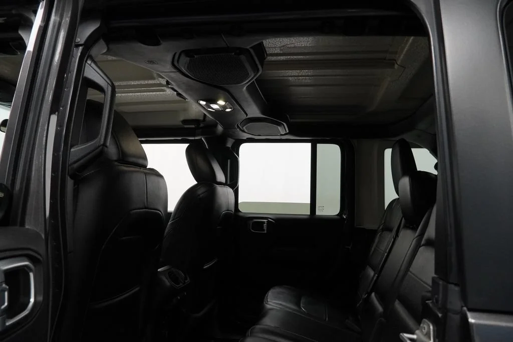 Used 2020 Gray Jeep Sahara 4x4 image 13