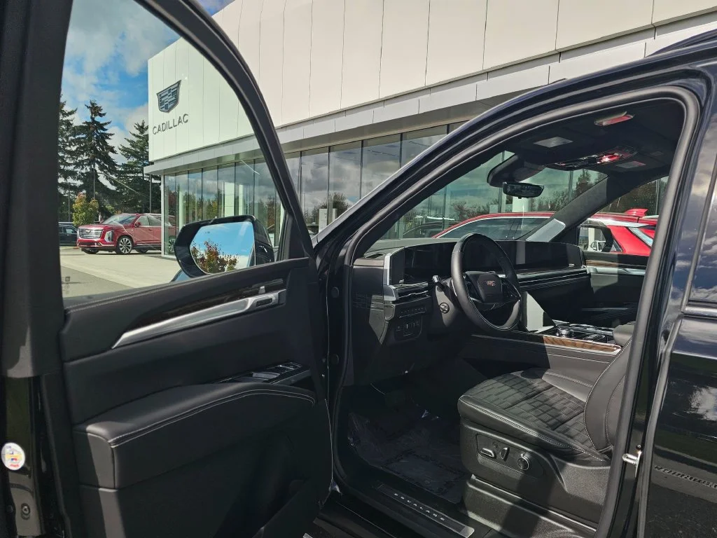 Certified Used 2026 Black Raven Cadillac Platinum Sport image 21
