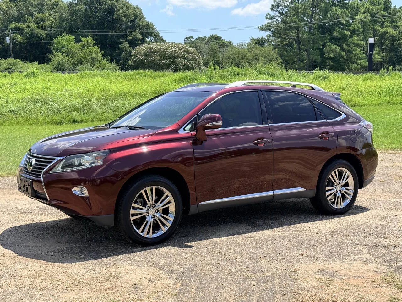 Used 2015 Maroon Lexus Base 4dr SUV image 1