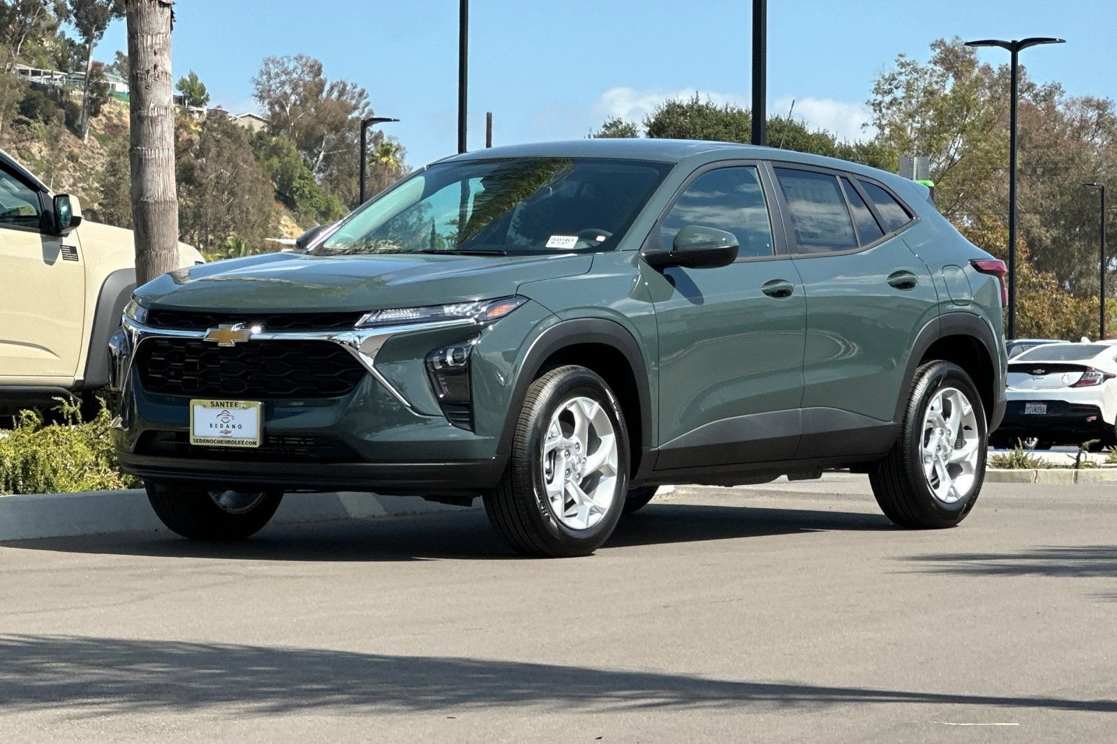 2026 Chevrolet Trax LS - Photo 8