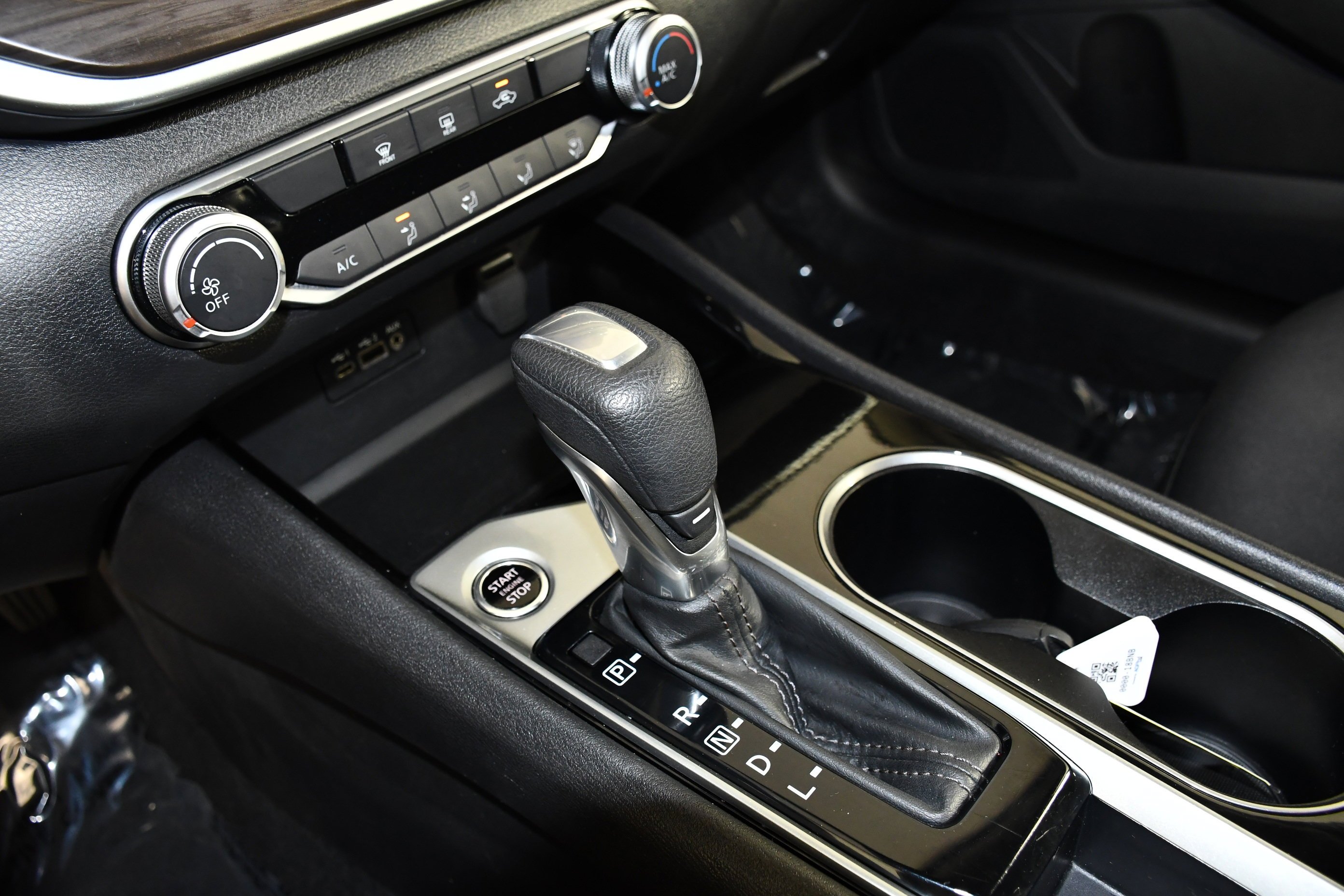 Used 2024 Gun Metallic Nissan 2.5 SV image 30
