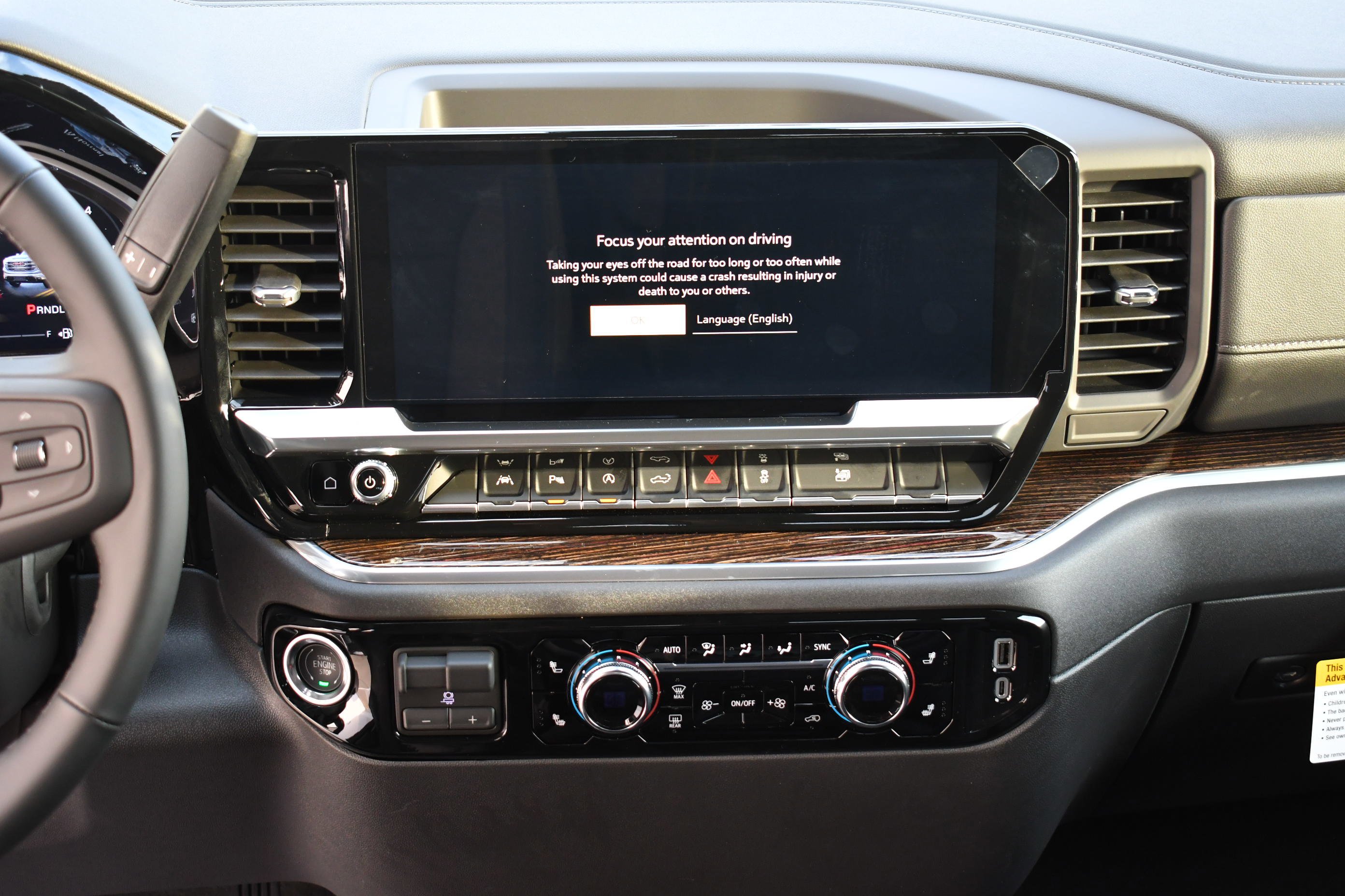 2026 GMC Sierra 1500 SLE - Photo 20