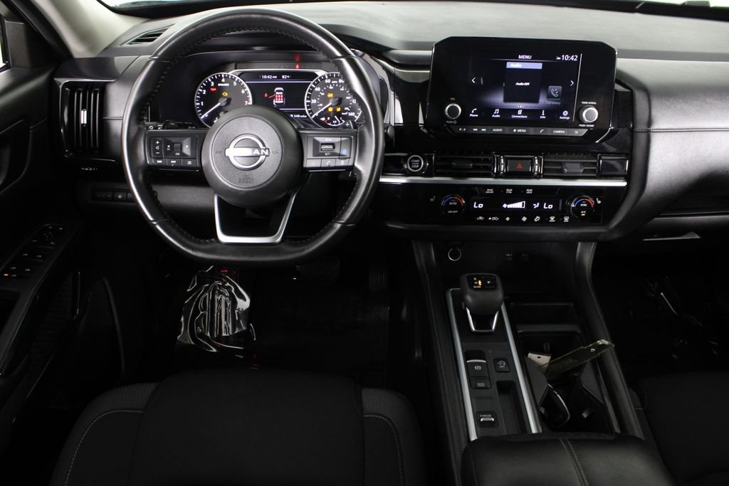 2024 Nissan Pathfinder SV - Photo 6