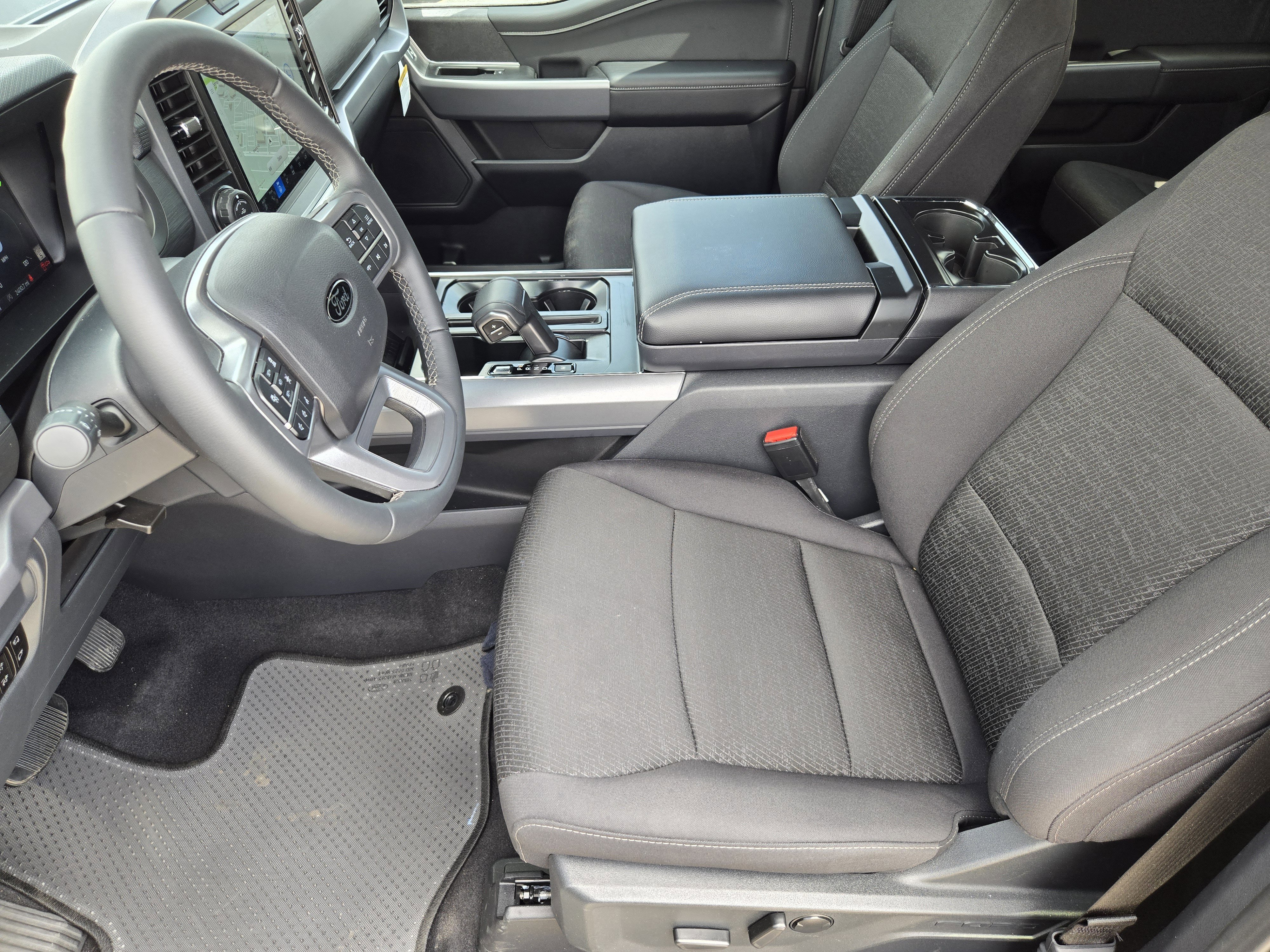 New 2026 Carbonized Gray Metallic Ford XLT image 8