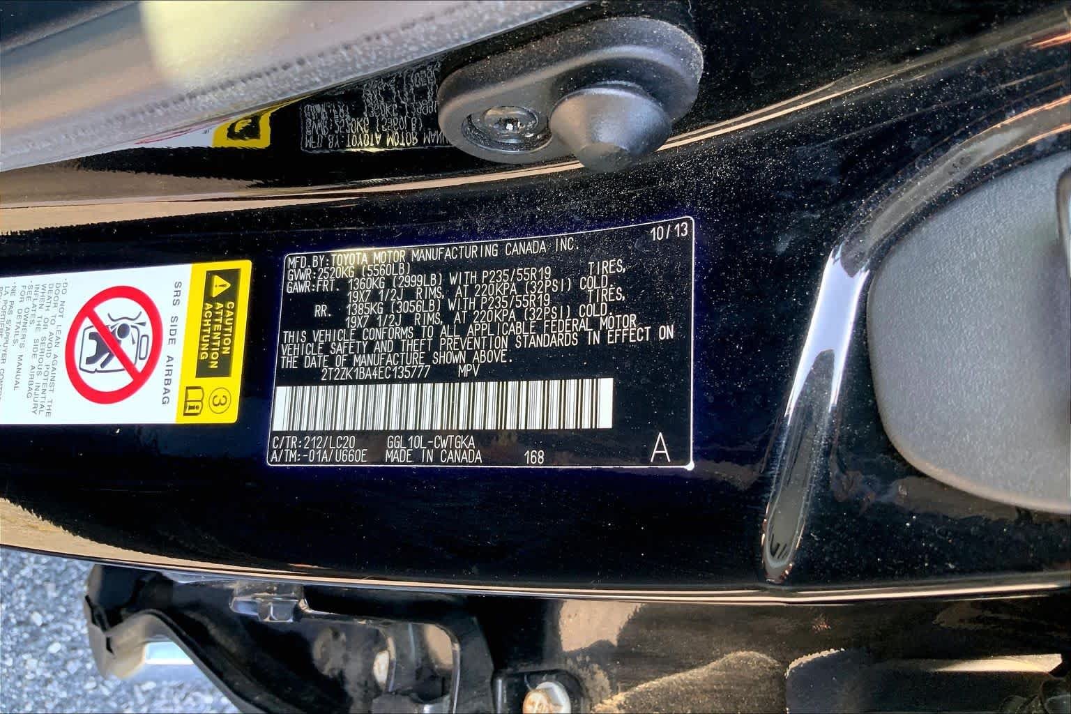 Used 2014 Obsidian Lexus  image 31