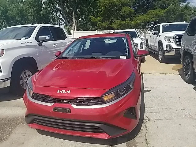 Certified Used 2024 Red Kia LXS image 10