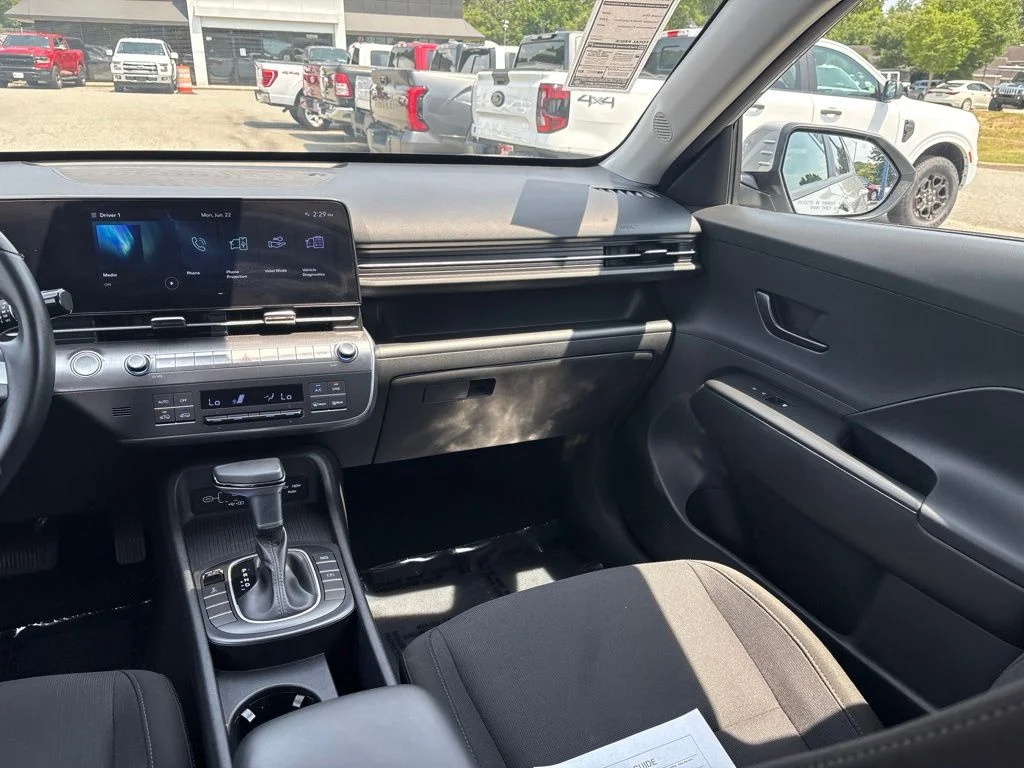 Used 2025 Gray Hyundai SEL image 11