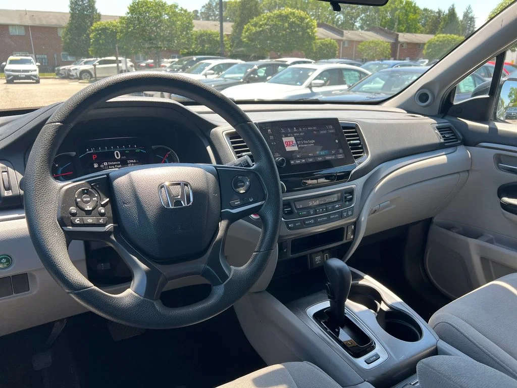 Used 2020 Gray Honda EX image 24