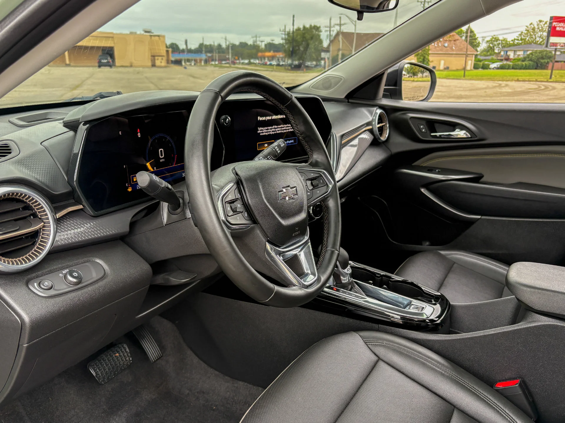 Used 2024 Green Chevrolet ACTIV image 17