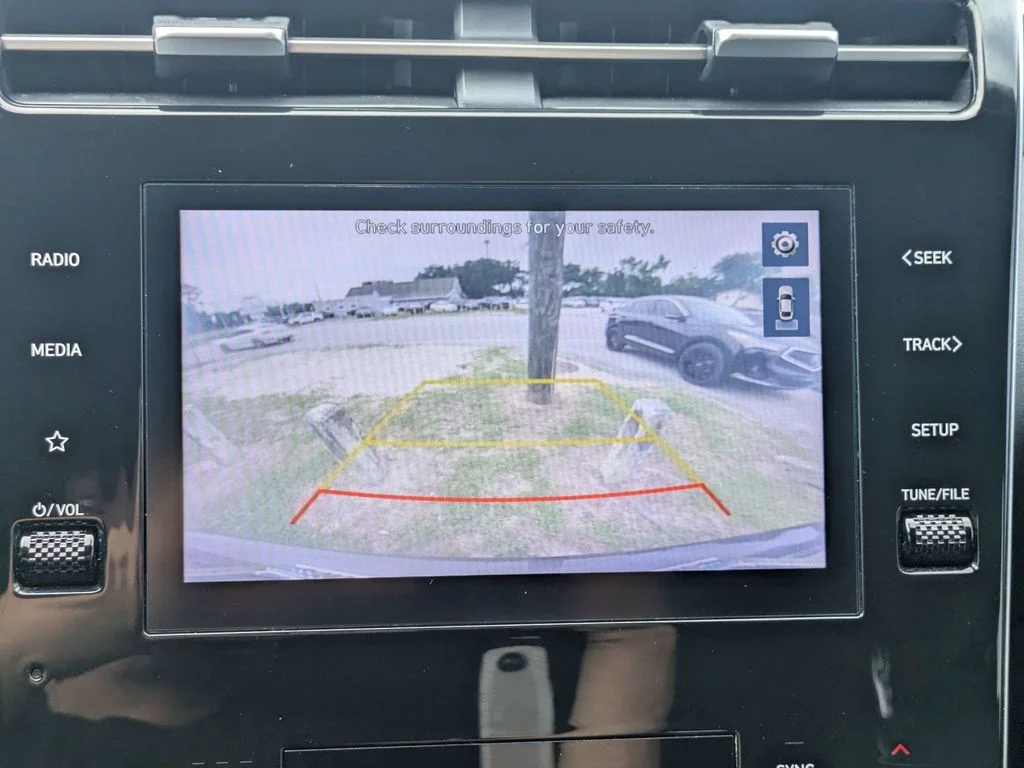 Used 2022 Gray Hyundai SEL image 23