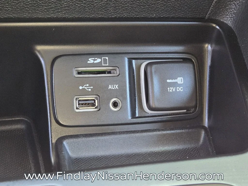Used 2016 Black Jeep Latitude image 29