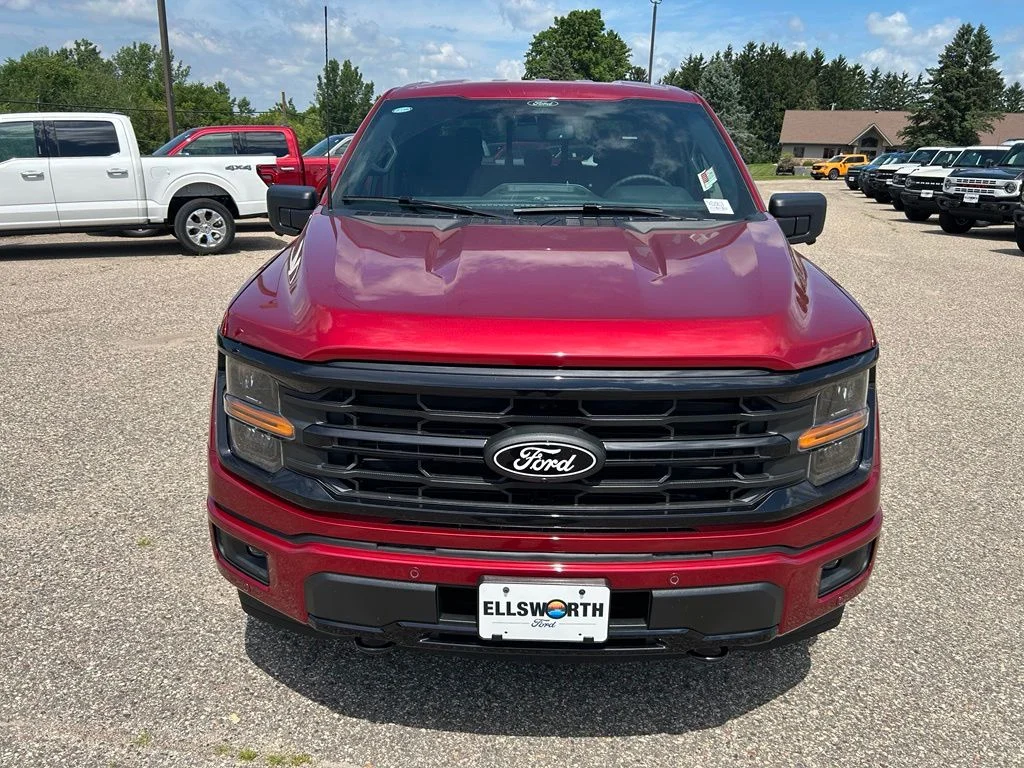 New 2026 Ruby Red Metallic Tinted Clearcoat Ford XLT image 2