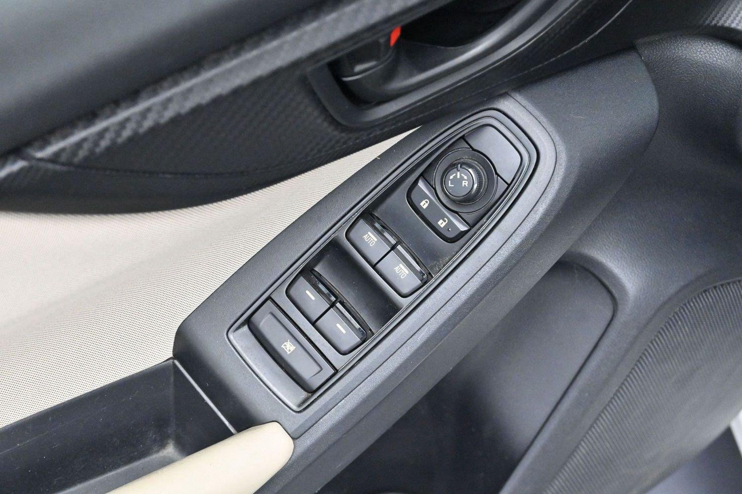 Used 2018 Crystal White Pearl Subaru Premium image 10