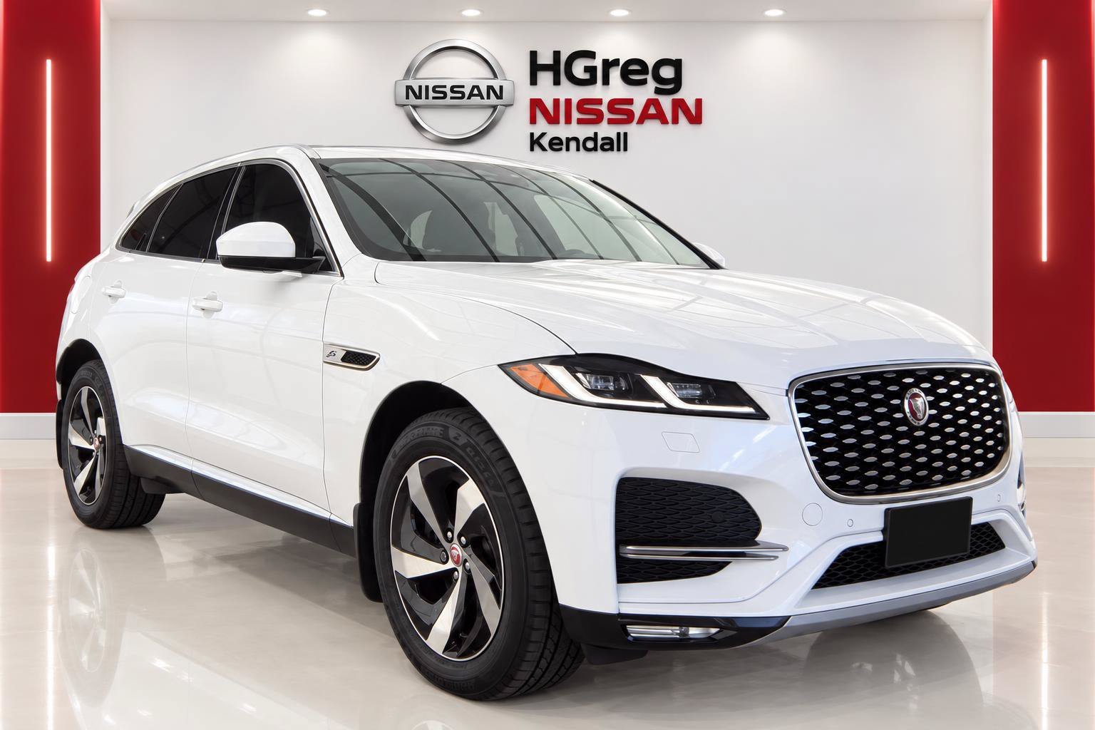 Used 2023 White Jaguar P250 S image 3