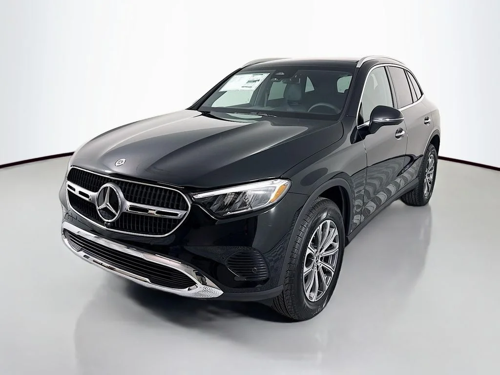 New 2026 Black Mercedes-Benz GLC 300 image 1
