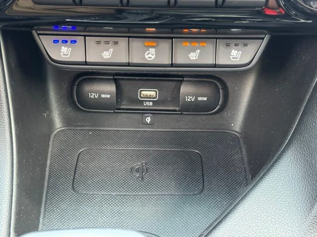 Used 2020 Snow White Pearl Kia SX image 31