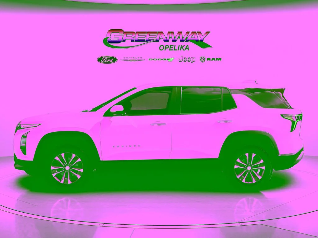 Used 2025 White Chevrolet LT image 4