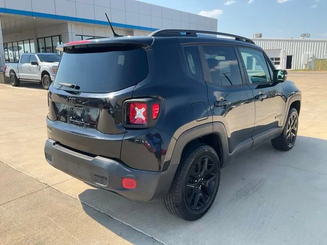 Used 2016 Black Jeep Latitude image 35