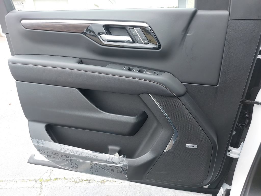 2025 Chevrolet Suburban Premier - Photo 24