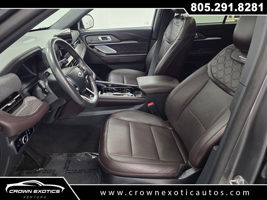 Used 2025 Gray Ford Platinum image 27