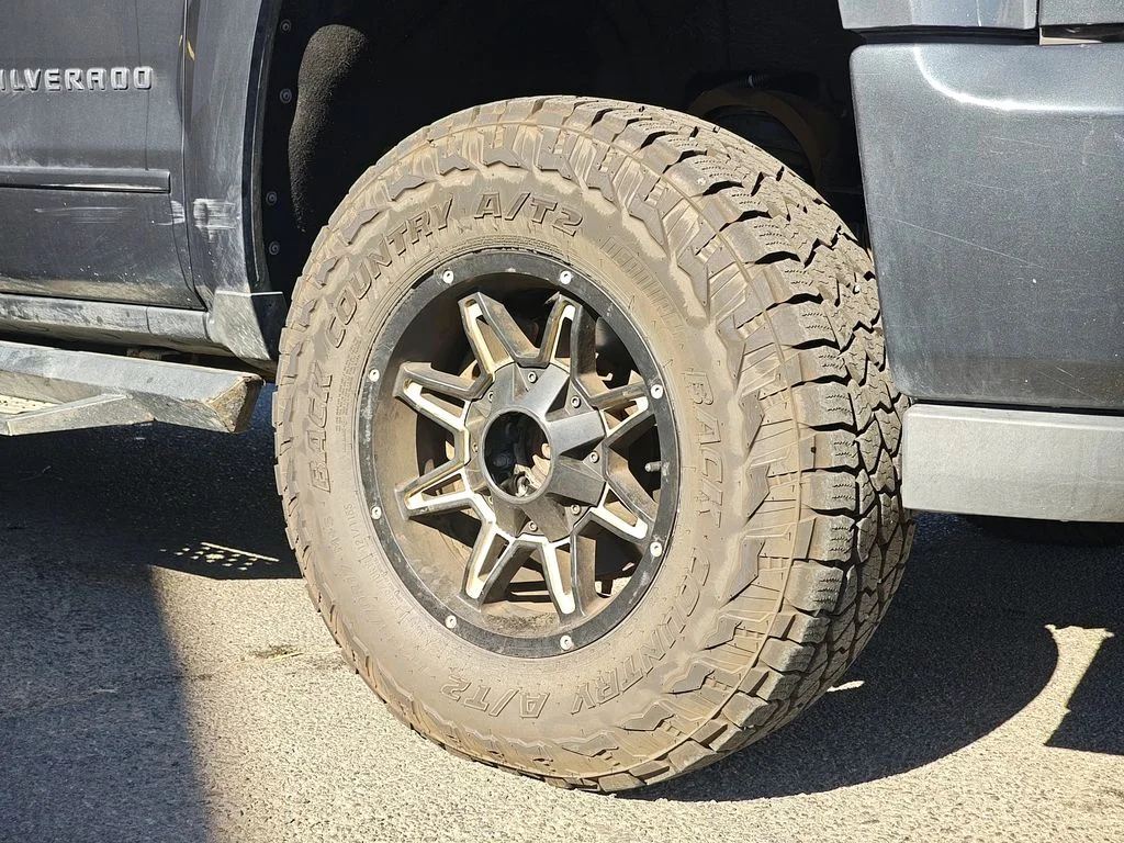 2017 Chevrolet Silverado 1500 LT - Photo 9