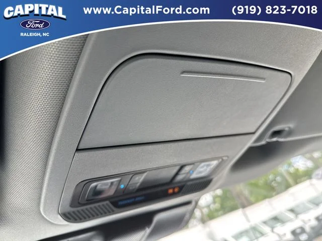 Used 2025 White Ford XLT image 32