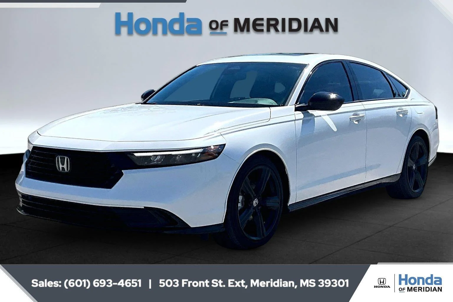 Used 2025 Platinum White Pearl Honda Sport-L image 10