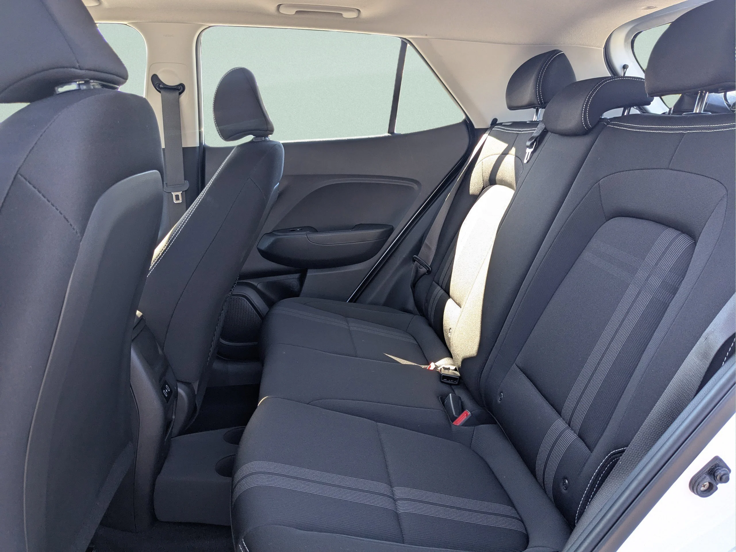 Used 2025 Lunar White Hyundai SEL image 10